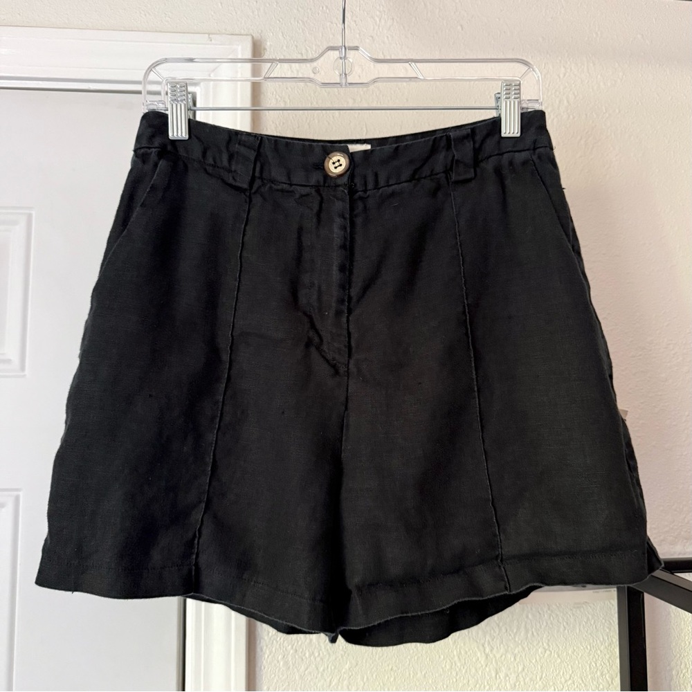 DISSH black linen high‎ rise shorts